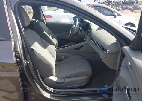 2025 Hyundai Elantra Sel Sport z USA, uszkodzony, nr VIN KMHLM4DG2SU021004